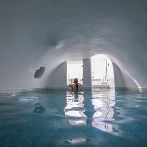 Pool Cave Suite